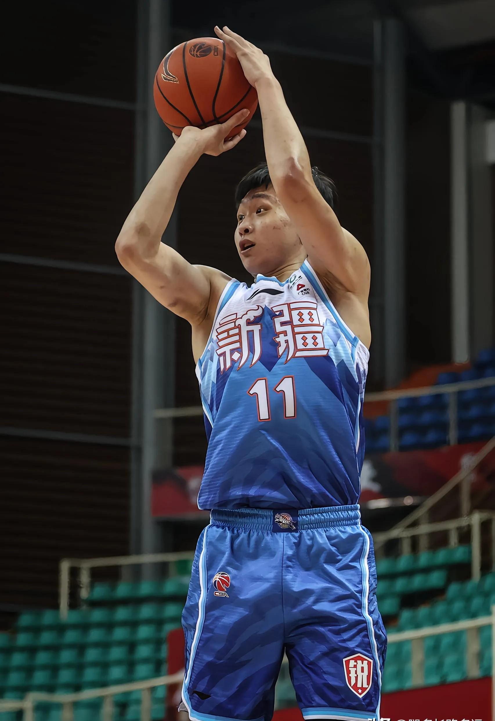 爱游戏中国里程碑夜！犹他爵士扳平良机；CBA常规赛清晨刷纪录；球迷炸锅；纪律约束更严格的简单介绍